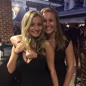 Meet your Posher, Caroline